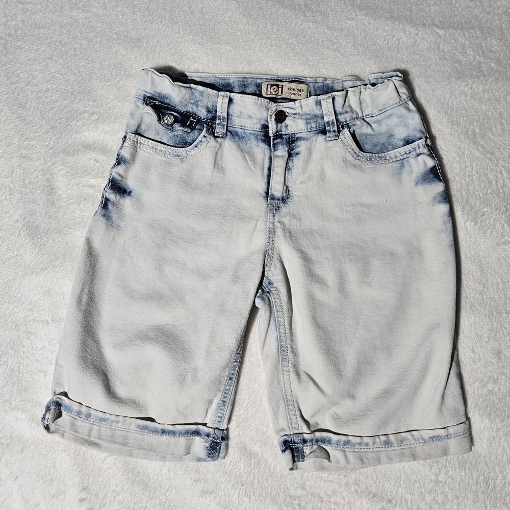 LEI Light Wash Denim Shorts
